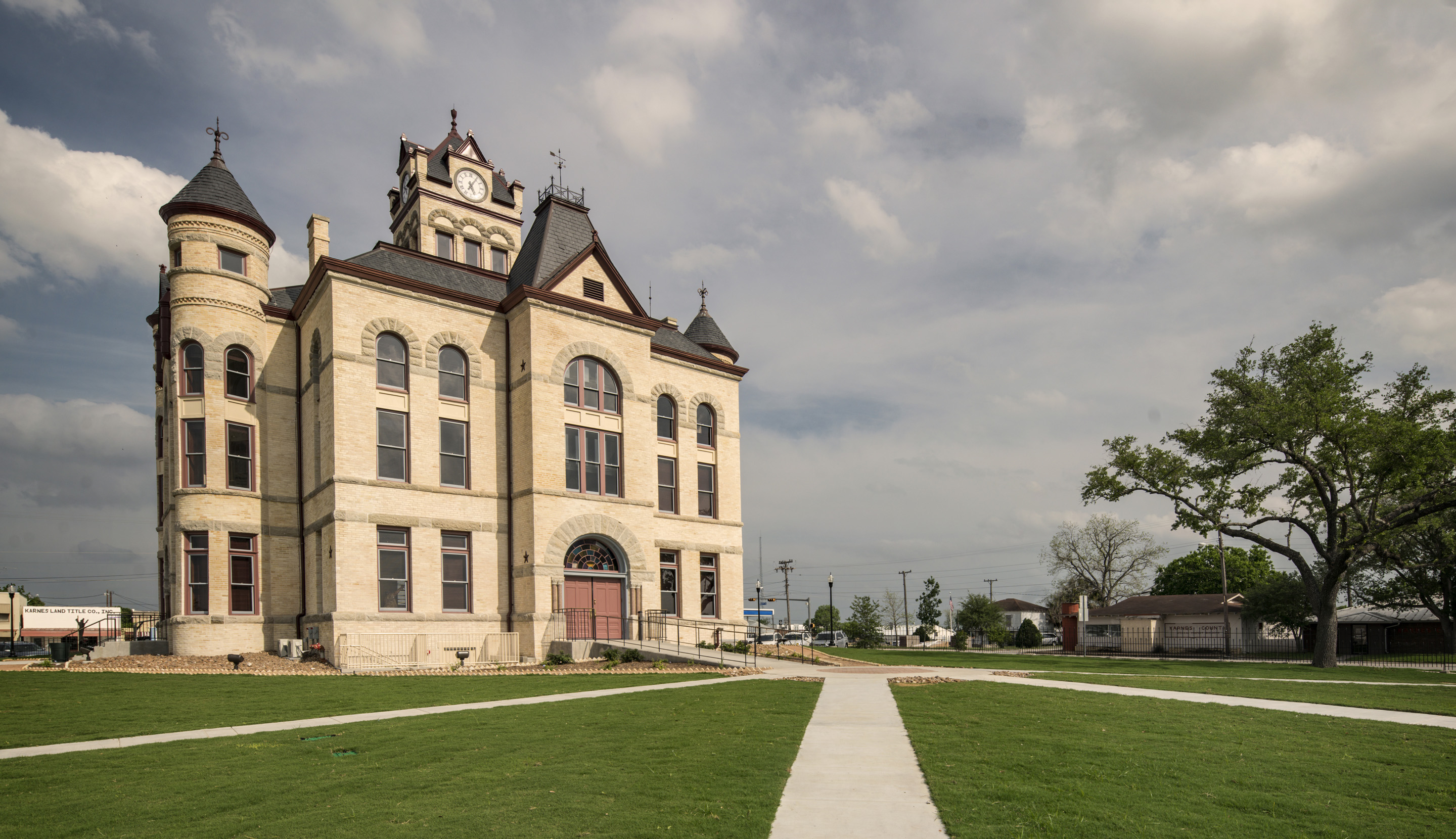 Karnes County Courthouse